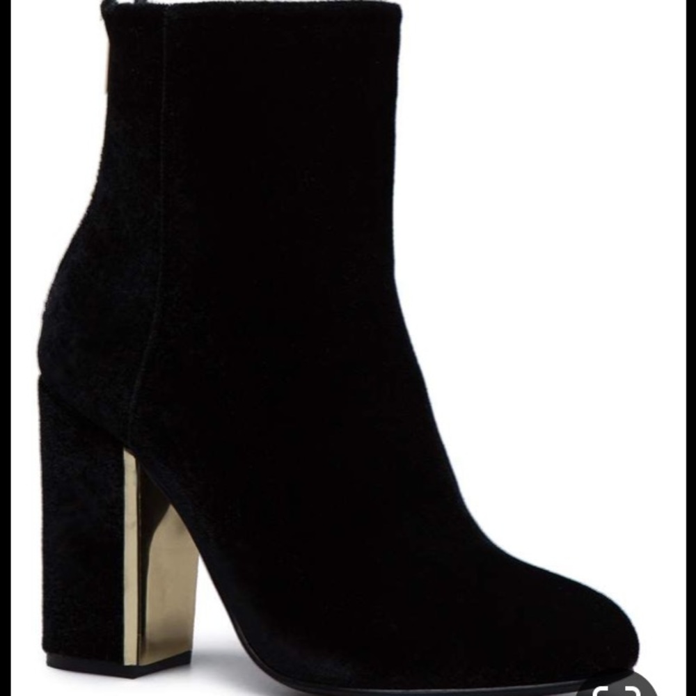 Shoe Dazzle Nakita Velvet Booties W/ Gold Lining